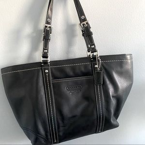 Leather Coach Purse🖤
